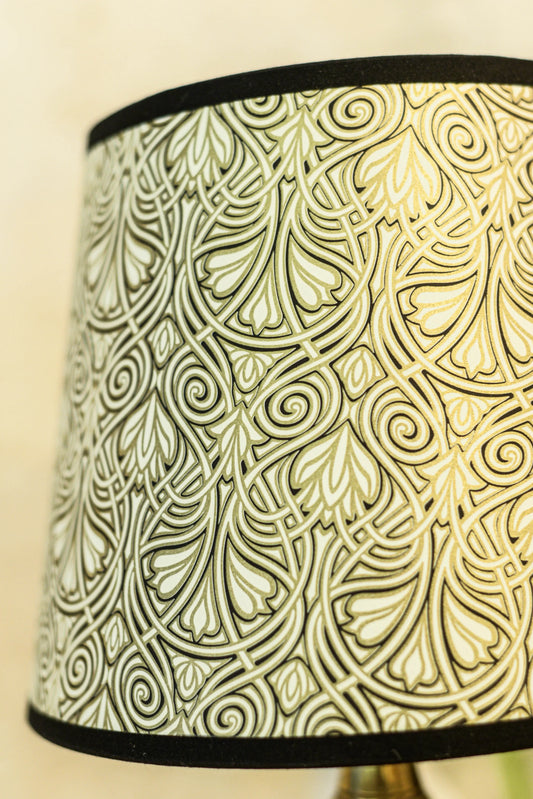 Abat-jour conique papier doré art-déco - Lumière à tous les Etages 