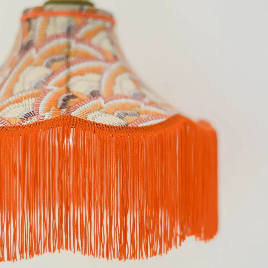 Baladeuse vintage tissu liberty géométrique/franges oranges - Lumière à tous les Etages 