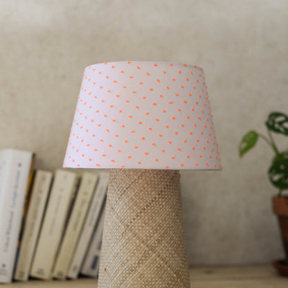 Lampe artisanale Suzanne en raphia – vue de face